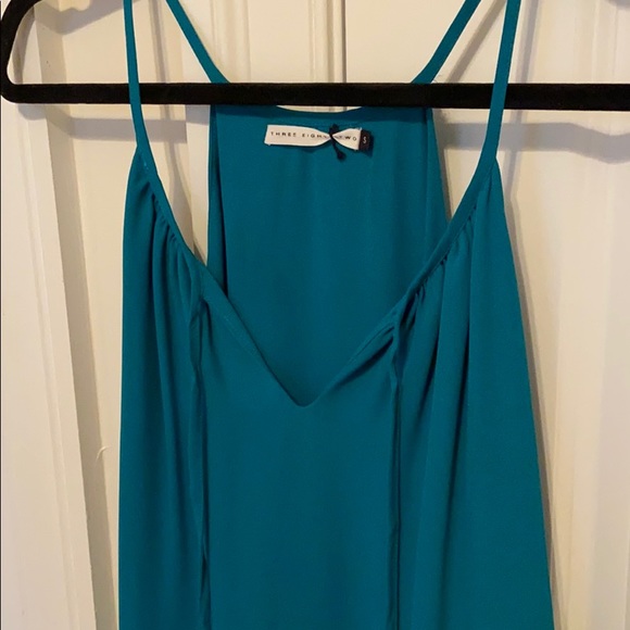 Gorgeous Blue Dress - Picture 2 of 4